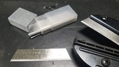 Replacement Blades Pack 2-1/2 Inch For Handi-Cut 37300 37310 37252 Non OEM Japanese Steel With Storage Box Pro Grade Ten Blades Only Cutter Not Included Durable High Grade Blades