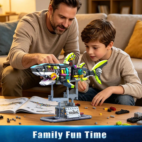 Glow In The Dark Mechanical Shark Building Set With 747 Pieces Realistic Ocean Creature Model Kit Featuring Rotating Jaws And Fins Linkage Function And Display Stand STEM Toy Gift For Kids Teens And Adults, father and son building it