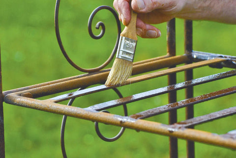 Applying All In One Heavy Duty Rust Inhibitor For Metal And Wood And Paint Conditioner 34 Oz to outdoor metal furniture