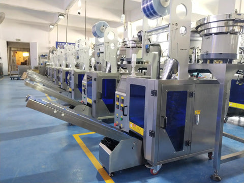 High Speed Auto Screw Packing And Counting Machine For Screw Kits, Pro Packaging System in factory setting