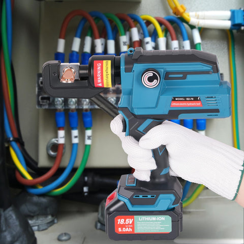 Electric Hydraulic Cable Lug Crimping Tool Kit For 12 AWG To 2/0 AWG Terminals, Battery Powered Crimper With 20 Dies in use