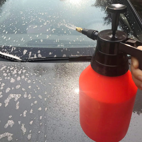One Hand Pressure Sprayer For Lawn And Garden Care 50 oz bottle with adjustable brass nozzle used on soapy car windshield