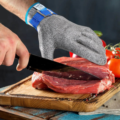 Cut Resistant Kitchen Gloves With Stainless Steel Mesh For Oyster Shucking And Meat And Fish Prep Lightweight Breathable Anti Cut Pro Grade Gear Food Grade Size Large 9 slicing meat on a cutting board