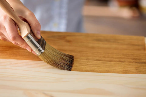 Applying Stainable Wood Filler 6 Oz For Cracks And Gouges Paintable Latex Wood Filler That Accepts Oil And Water Based Stains