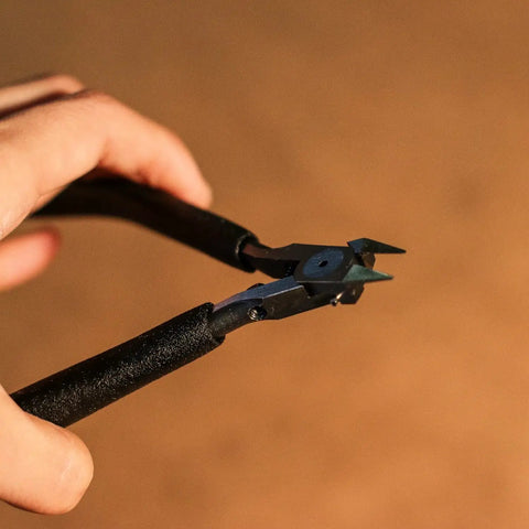 Sprue Cutting Pliers For Models And Miniatures Ultra Precise Snips With Black Handle Ergonomic Grip For Clean Debris Free Cuts
