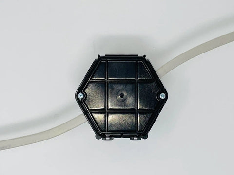 Five Pack Open Splice Junction Box UL Listed One Piece Splice Box With Four Sided Wiring Slots 25.8 Cubic Inches Capacity Made In USA From Fire Resistant Polymer Easy No Disconnect Wiring Installation