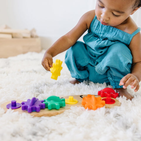 Melissa And Doug Rainbow Caterpillar Gear Toy With Six Interchangeable Gears On A Sturdy Wooden Base A Colorful Matching And Color Recognition Toy For Toddlers And Kids That Builds Fine Motor Skills And Has Serious Fun