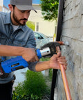 No Fuss Heavy Duty 18V Cordless Hydraulic Copper Pipe Crimping Tool With Slick Brushless Motor crimping copper pipe outdoors.