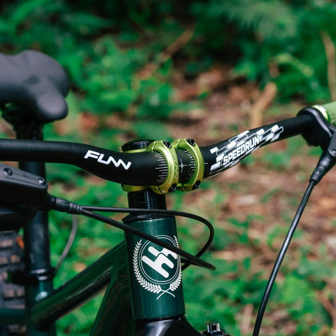 Speedrun Junior Mountain Bike Handlebar With Bar Clamp 31.8mm, 680mm Width, Fits 19mm Inner Diameter Grips, AL6061 Aluminum Black