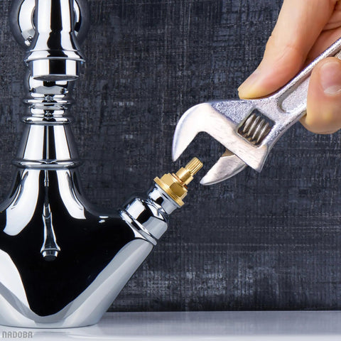 Installing Brass Quarter Turn Faucet Cartridge Replacement Kit Two Pieces Half Inch Thread Twenty Teeth Stem on faucet