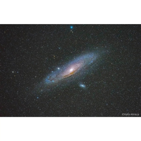 Andromeda galaxy captured with SkyMemo S Portable Auto-Tracking Platform For Astrophotography In Red Your Go-To Setup With Polar Axis
