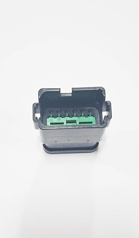Heavy Duty DT Series Crimp Connectors Pack Of One Hundred 12 Cavities 16 Gauge Slick Nickel Plated Contacts view from above.