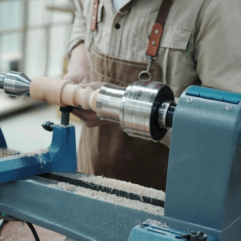 Long Nose Jaws For Wood Lathe Chuck With Serrated Inner Sides And Long Spigots For High Clamping On Long Workpieces in use