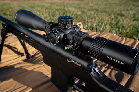 Two Piece Picatinny Scope Rings With Anti Cant Indicator For Leveling And Precision Shooting Flat Top Rings With Six Hole Design