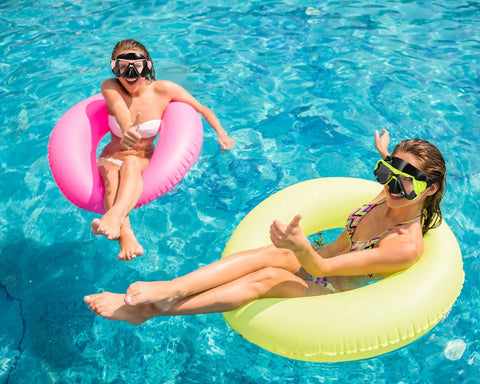 Two people in pool wearing Six Pack Adult Swim Goggles With Nose Cover For Women And Men Pool Mask Anti Fog Tempered Glass
