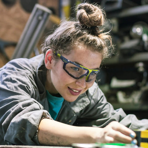 Person wearing Jobsite Ready All Day Comfort Variomatic Safety Glasses With Photochromic Lenses That Transition In Under 10 Seconds