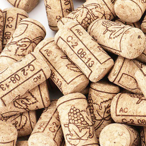 Top Shelf Home Winemaking Gear 100 Natural Wine Corks Plus 100 Heat Shrink Caps, natural corks with grape design.