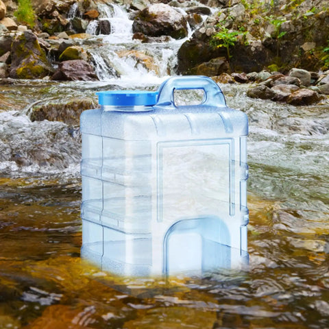 Camping Water Jug With Lid 20L Easy Pour Handle And Wide Mouth Large Opening Portable Water Storage Carrier outdoors near stream