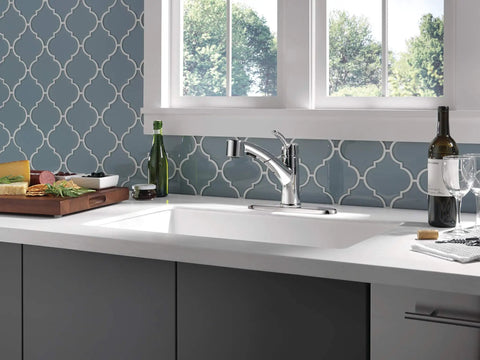 Collins Single Handle Kitchen Sink Faucet With Pull Out Sprayer And Magnetic Docking That Snaps In Chrome Finish Diamond Seal Tech 4140 DST in modern kitchen