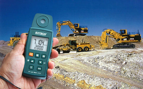 UVA Light Meter 320 To 400 Nanometer Digital Ultraviolet Light Tester With Backlit LCD Display in construction site