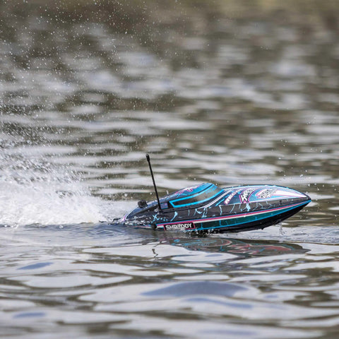 Recoil 2 18 Inch Brushless Shreddy RTR with Water-Cooled Motor and ESC Self-Righting Deep-V Hull speeding on water
