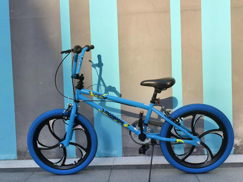 Blue children's bike with 20 inch magnesium alloy one piece wheel set with five spoke rim, disc brake hub and freewheel