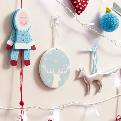 Invisible Mini Decorating Hooks With Strong Adhesive Strips Pack Of Twenty For Fairy Lights And Wall Art Tool Free Installation No Sweat Setup Quick Clean Removal No Drama Hanging