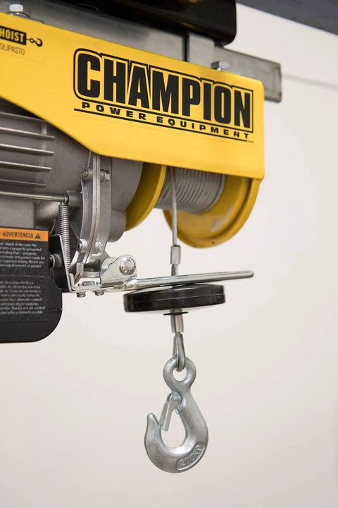 Heavy Duty Electric Hoist With Remote Control And Automatic Braking 850 Watt Motor close-up showing hook and cable detail