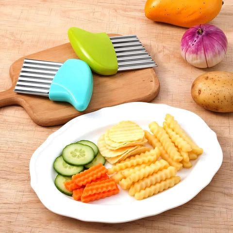 XLIUAX 2-pack crinkle cutters with blue/teal handles and stainless blades, shown with cucumber slices and crinkle fries.