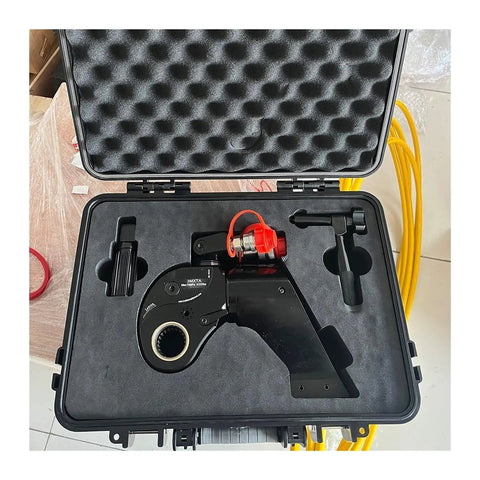 Heavy Duty Hydraulic Torque Wrench With Adjustable Square Drive And Rock Solid Alloy Steel Construction Built Tough For Demanding Industrial Jobs Delivering Serious Cranking Power Anytime inside a protective case.