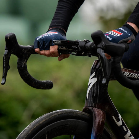 Cyclist using Specialized Future Bicycle Computer Handlebar Mount For Garmin, Ride Ready Aero Aluminum on a road bike