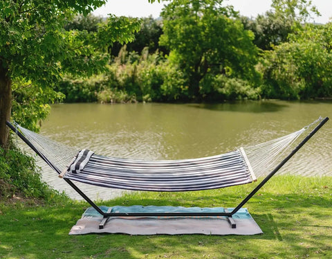 12Ft Quilted Double Hammock With Spreader Bars And Detachable Pillow For Two People, Outdoor Patio Poolside Backyard Chill, 450 Lb Capacity, Black White