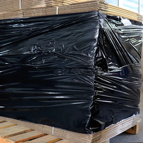 Heavy Duty Black Stretch Wrap 1500 Ft Roll With Hand Saver Handles 15 Inch Wide 70 Gauge Shrink Film for pallet packaging.