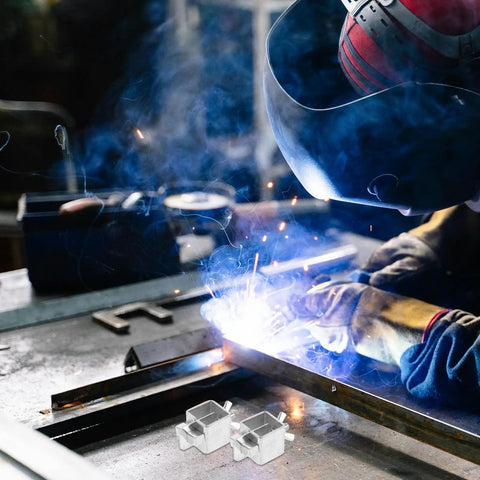 Heavy Duty Welding Clamps For Flawless Butt Joint Assembly And Metal Sheet Alignment Featuring Sturdy Locking Pincers for welding metal sheets.