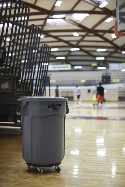 Heavy Duty 32 Gallon Trash Can Dome Lid With Self Draining Channels Gray Snap Lock Secure Fit in gym setting