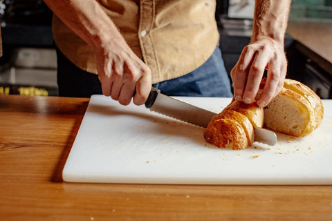 10 Inch Bread Knife With Japanese High Carbon Steel Rock Solid Handle Cuts Crusty Loaves Like Butter Wide Serrated Saw Blade For Fresh Baguettes And Artisan Rolls Built Tough For Everyday Kitchen Duties
