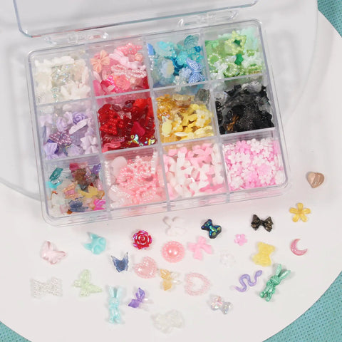 Nail Art Glitter Kit Multicolor 3D Charms For DIY Nails Two Boxes Packed With Flowers Butterflies Snakes Rabbits Diamonds