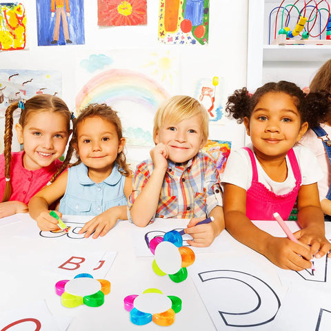 Children coloring with Three Piece Flower Petal Highlighters Set In Five Colors 5 In 1 Watercolor Fluorescent Pens
