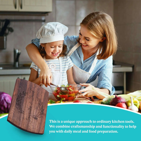 Wooden cutting board, laser-engraved with wreath motif, brown wood; kitchen scene with mother and daughter cooking.