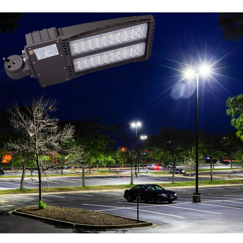 Hella Bright 150W LED Shoebox Light With 18000 Lumens for outdoor street and area lighting at night, 5000K IP65