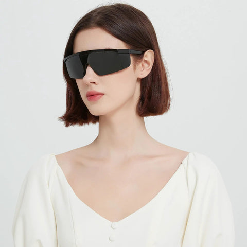 Woman wearing Wide Spectrum IPL Laser Safety Glasses Goggles 190Nm-2000Nm Eye Protection For Laser Hair Removal And Cosmetology
