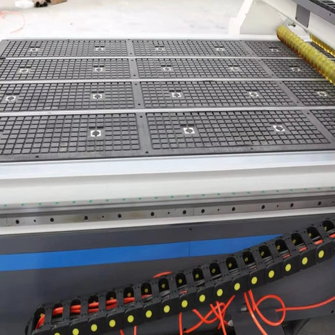 Pro Grade 4x8 CNC Wood Router With Vacuum Table And Press Roller For Cabinet Making And Furniture Fabrication Engraving Cutting Milling Machine