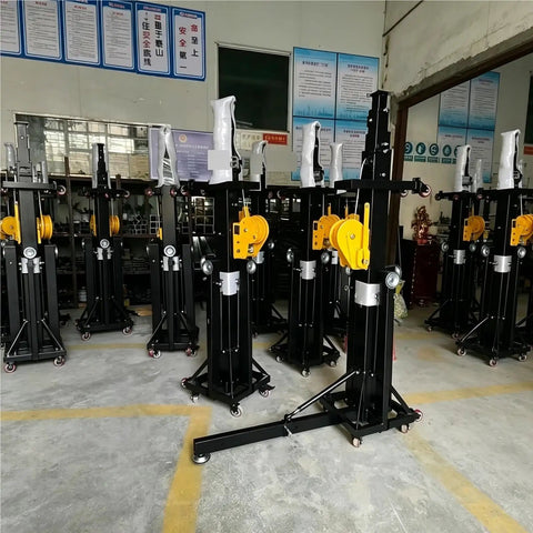 High Octane Heavy Duty Manual Winch Self Locking Vertical Mast Rises Four Meters And Crushes 200Kg Loads With Rock Solid Industrial Aluminum for AV setup.