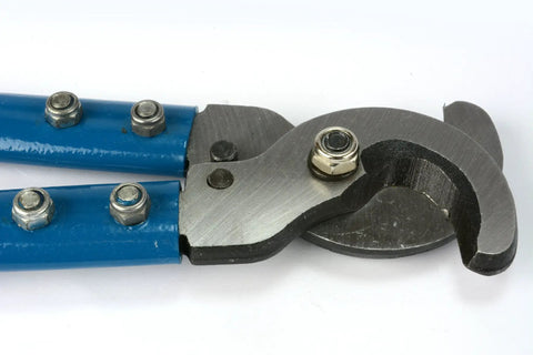 Close-up of Beefy Heavy Duty Wire Cutter for 4/0 Gauge Copper and Aluminum with precision ground blades and bolts