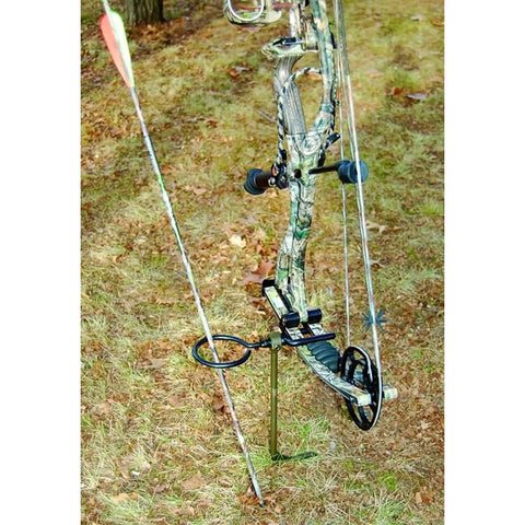Must Have Portable Archer Ground Stake with 360 Degree Rotating Fork and arrow ring in outdoor setting