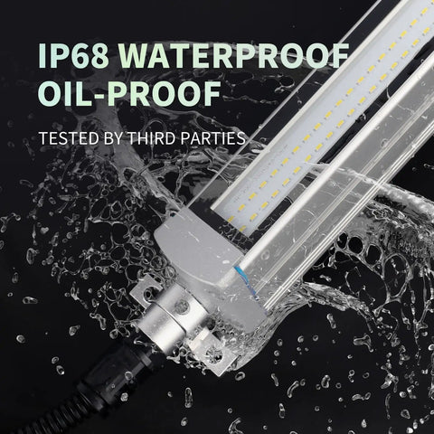 LED Machine Light 20W IP67 Explosion Proof Light For CNC Machines And Lathe submerged in water, demonstrating IP68 waterproofing.