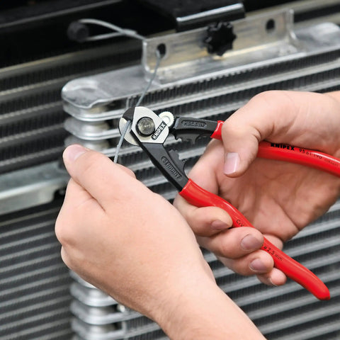 All In One Wire Rope Cutter And Crimper With End Cap And Ferrule Dies For Bowden Cables in use cutting wire rope