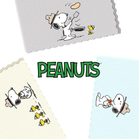 Three-pack of Peanuts-themed cleaning cloths featuring Snoopy and Woodstock illustrations, suitable for glasses and lenses.