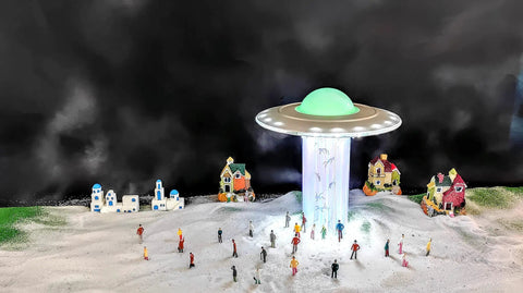 UFO Abduction LED Lamp With Tiny People Figures, Rad Sci Fi Desk Light For Teens, glowing tractor beam over miniature scene