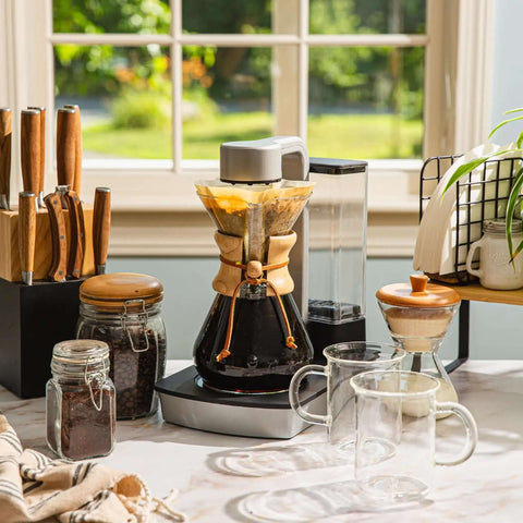 Ottomatic Auto Pour Over Coffee Maker Set with 40 oz capacity, 6 cup glass coffeemaker on kitchen countertop